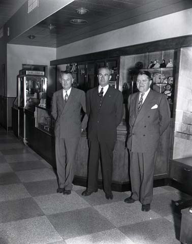 Overland Cafe 1947.1948 (14)